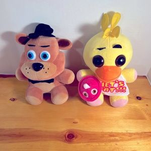Five Nights at Freddy's Chica & Freddy Plush Doll Toy